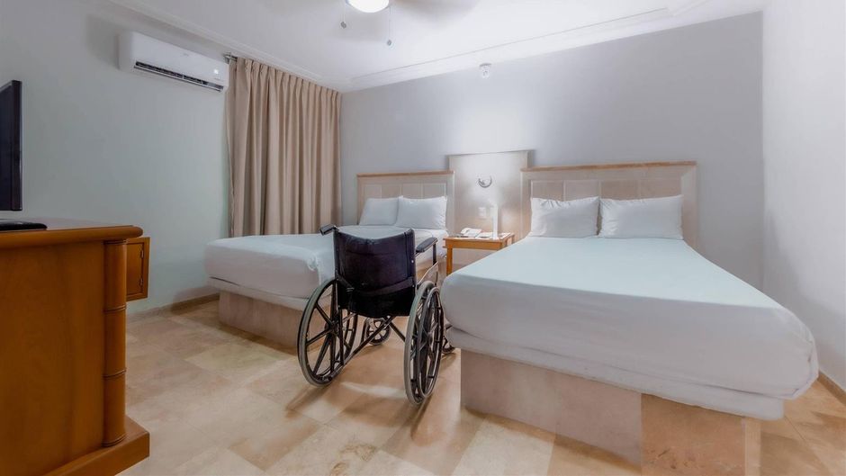 Quality Inn Mazatlan Room