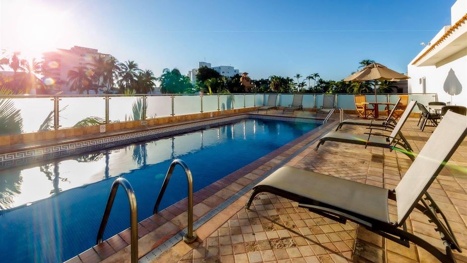 Quality Inn Mazatlan Pool