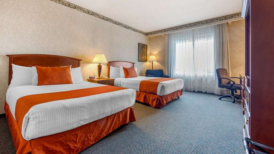 Quality Inn Monterrey La Fe Room