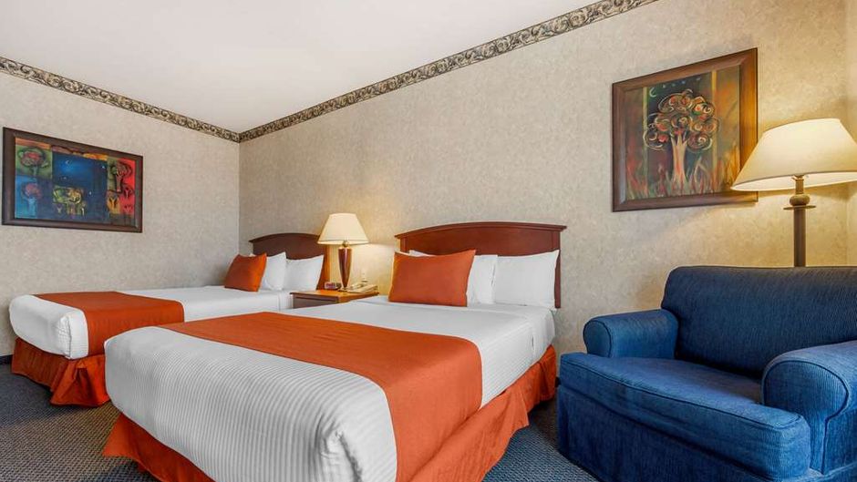 Quality Inn Monterrey La Fe Room