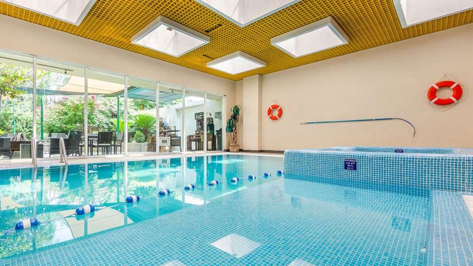 Quality Inn Monterrey La Fe Pool