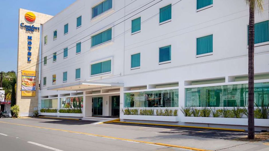 Comfort Inn Morelia Exterior