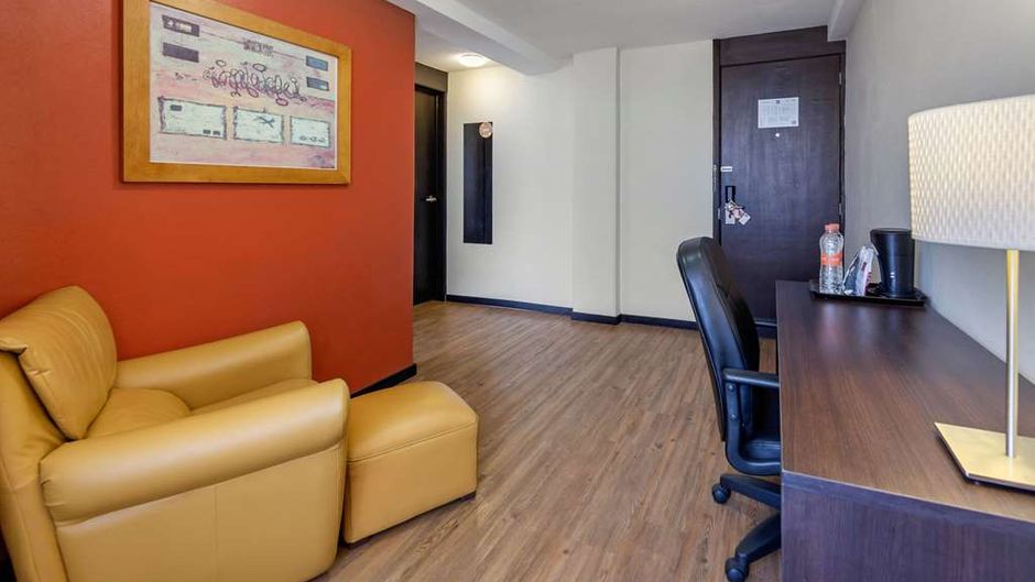 Comfort Inn San Luis Potosi Suite