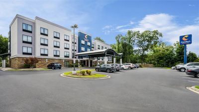 Comfort Suites