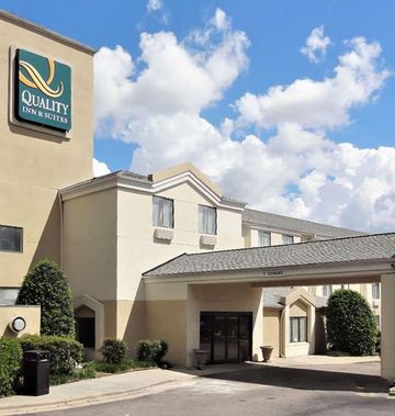 Quality Inn and Suites Raleigh North
