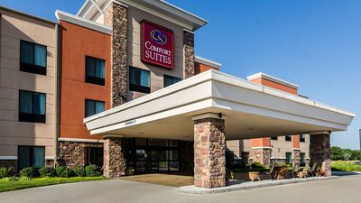 Comfort Suites