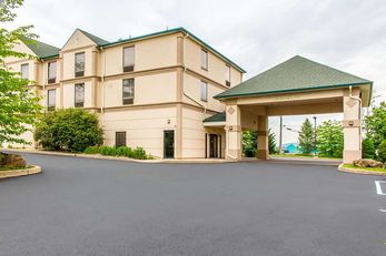Quality Inn Hackettstown