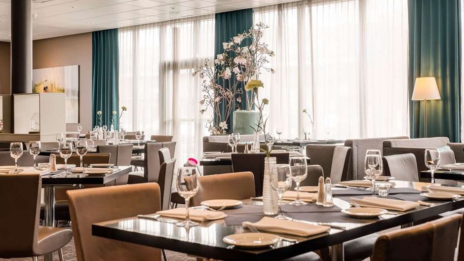 Quality Airport Hotel Restaurant