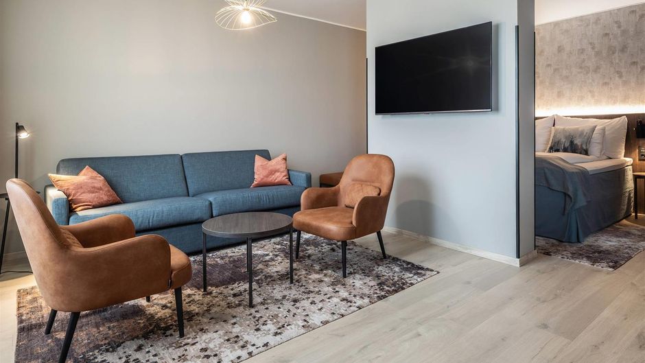 Quality Airport Hotel Suite