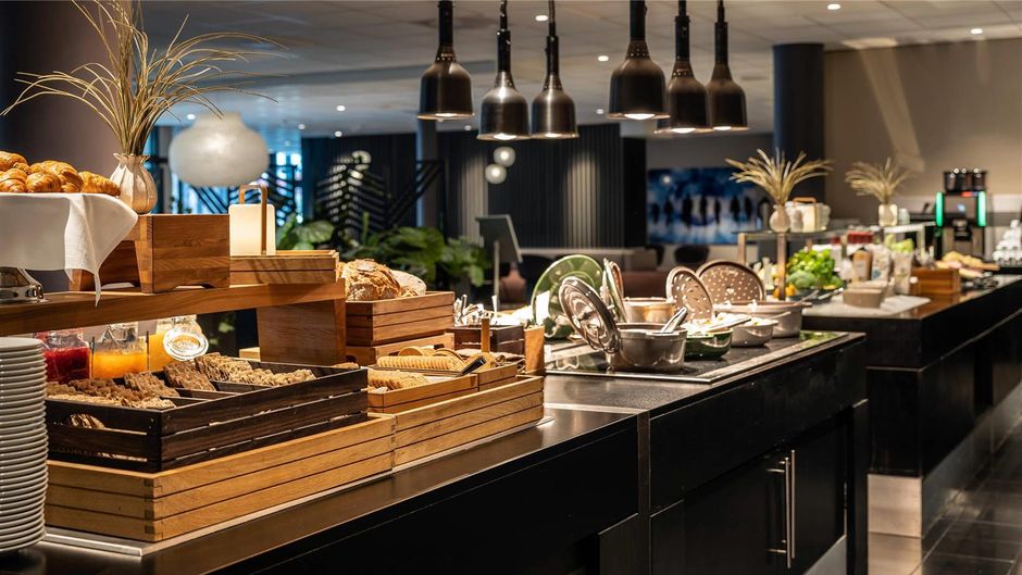 Quality Airport Hotel Restaurant