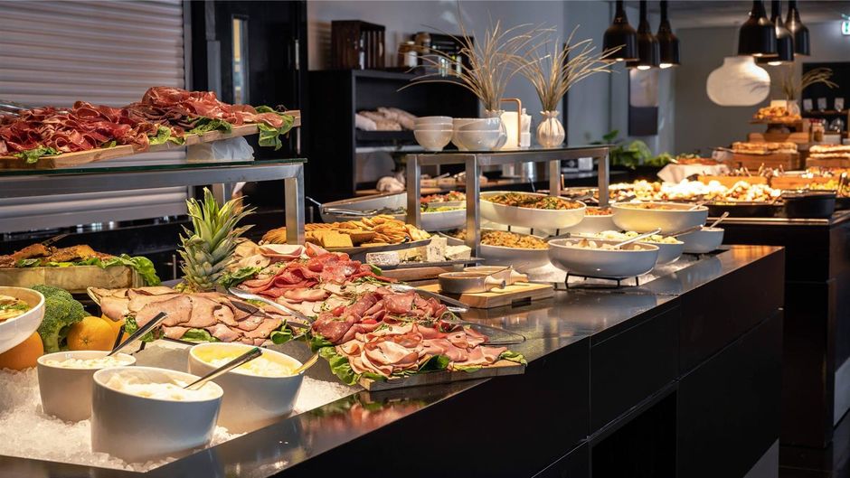 Quality Airport Hotel Restaurant
