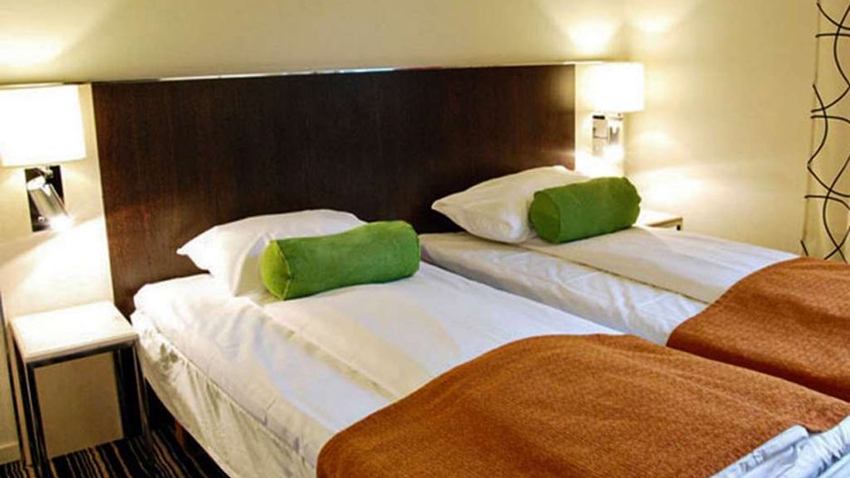 Quality Hotel Entry Room