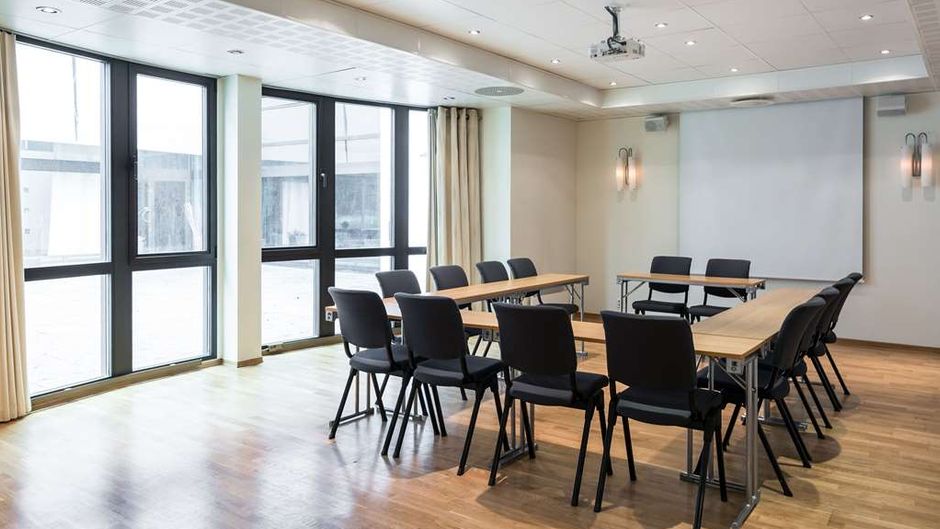 Quality Hotel Entry Meeting