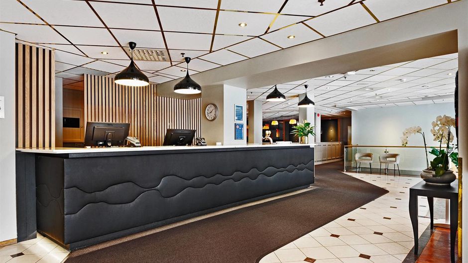 Quality Hotel Augustin Lobby