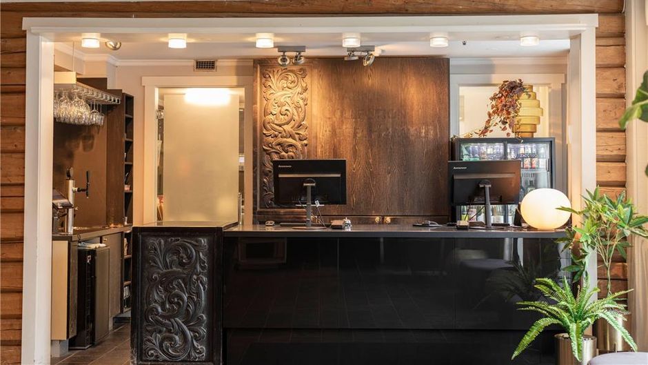 Home Hotel Hammer Lobby
