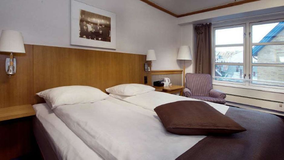 Home Hotel With Room