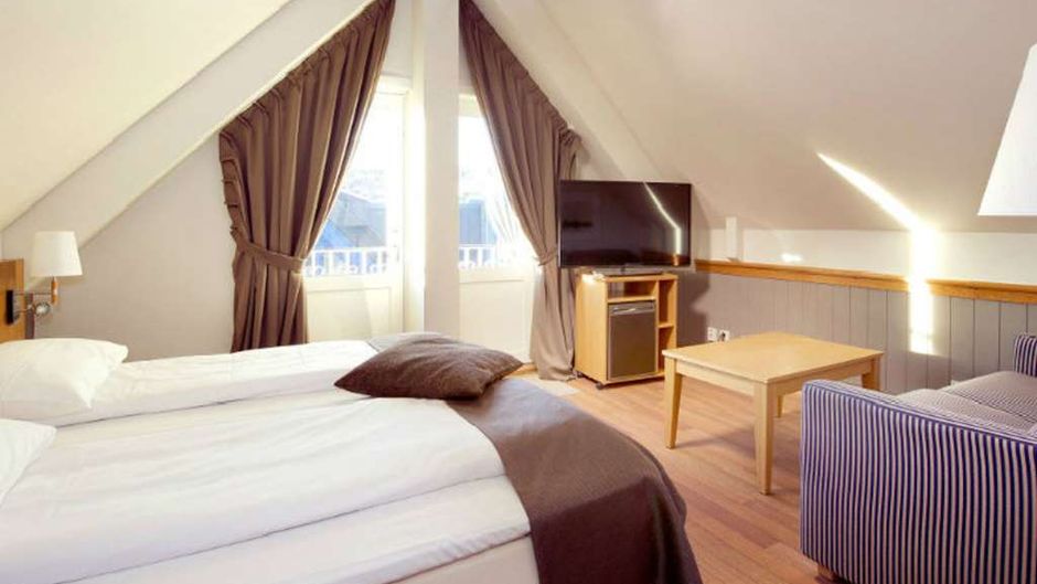 Home Hotel With Suite