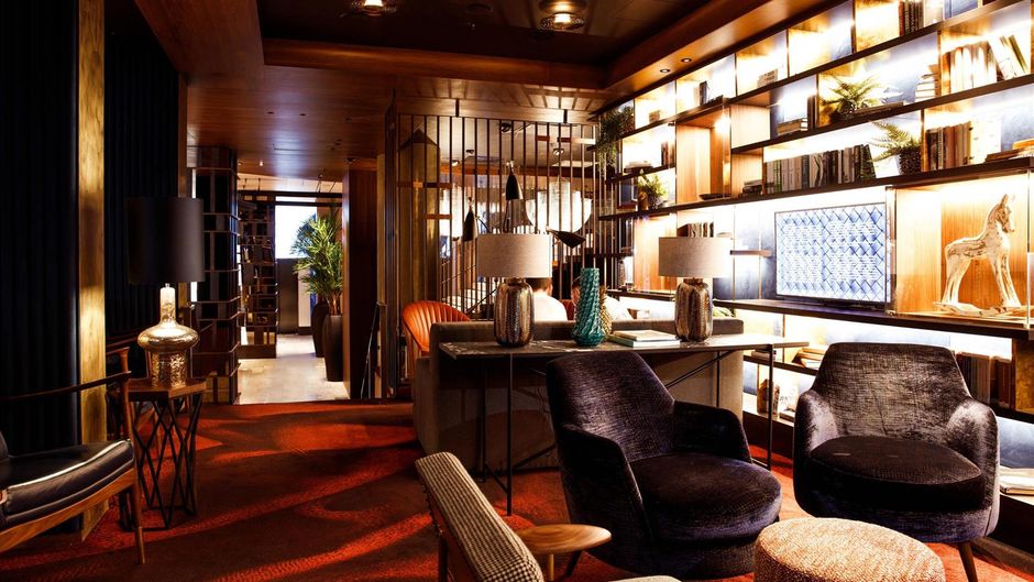 Clarion Hotel The Hub Lobby