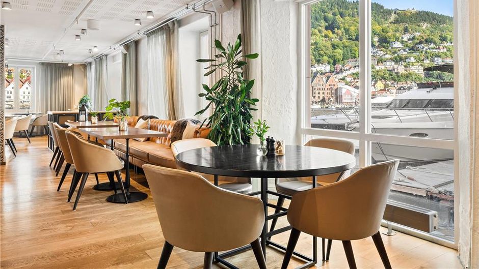 Clarion Hotel Admiral Restaurant
