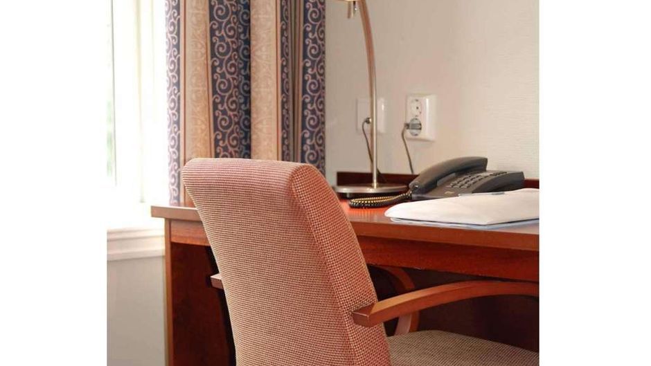 Home Hotel Grand Gjovik Room