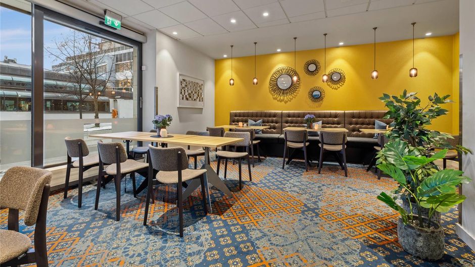 Home Hotel Astoria Restaurant
