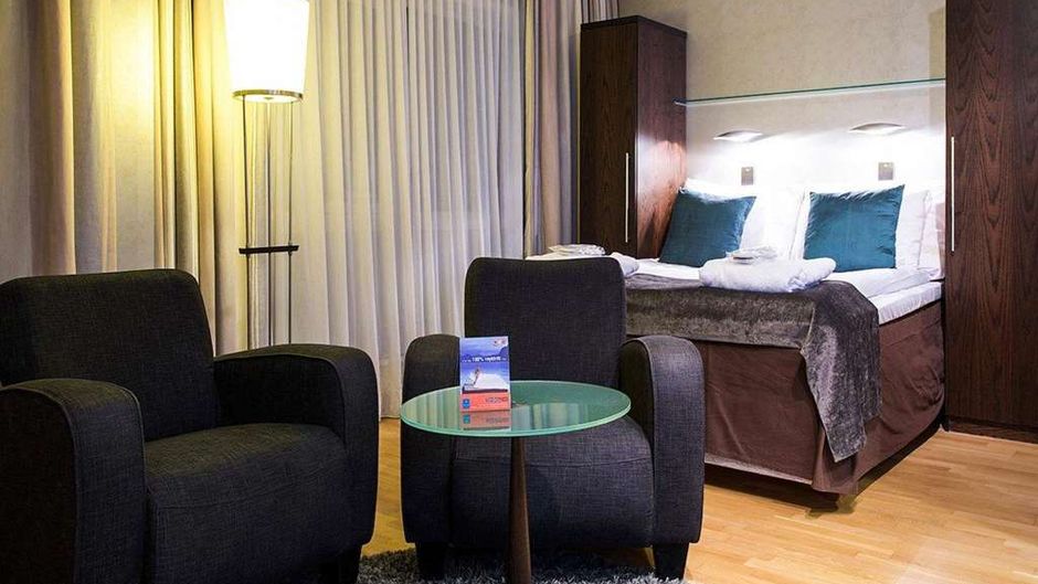 Home Hotel Aurora Room