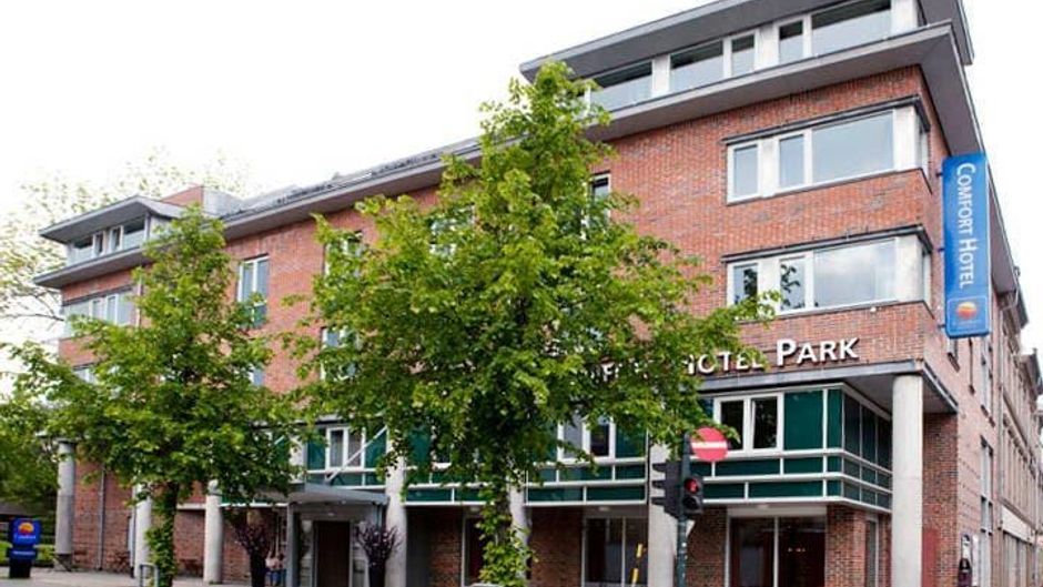 Comfort Hotel Park Exterior