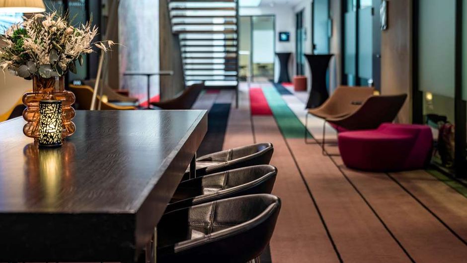 Quality Hotel 33 Lobby