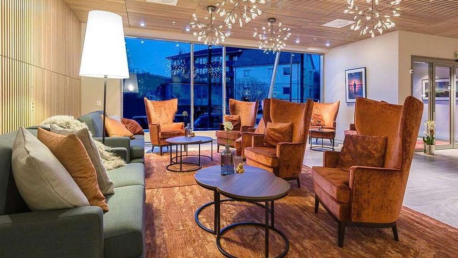 Home Hotel Helma Lobby