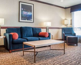 Quality Inn near Walden Galleria Mall