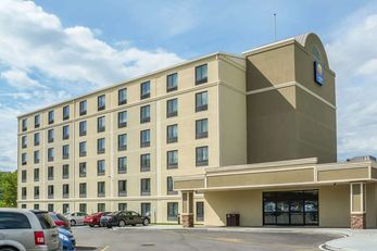 Comfort Inn The Pointe Hotel