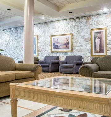 Quality Inn & Suites Palm Island