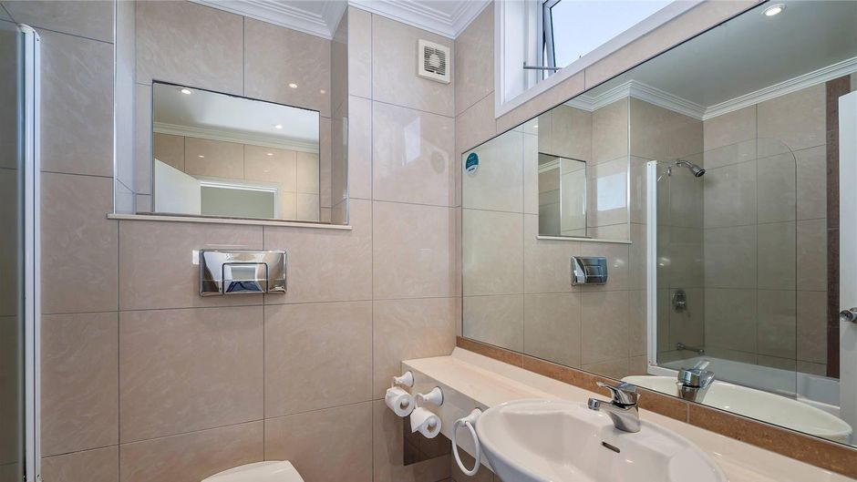 Quality Inn Napier Room