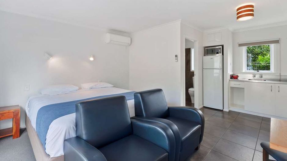 Comfort Inn Westshore Beach Room