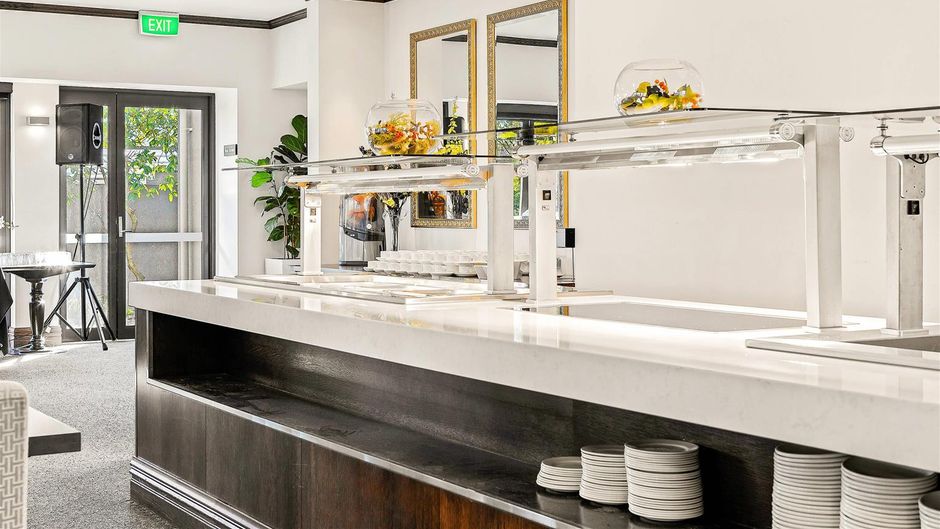 Hotel Elms Christchurch, Ascend Hotel Restaurant