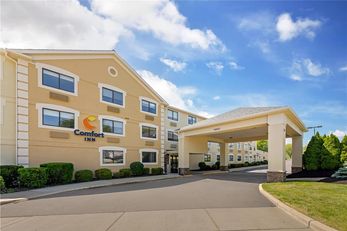Comfort Inn at River's Edge