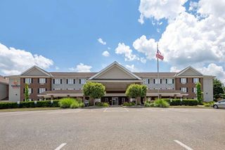 Comfort Suites