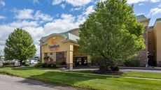 Comfort Suites