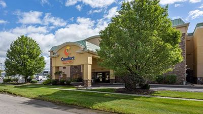 Comfort Suites