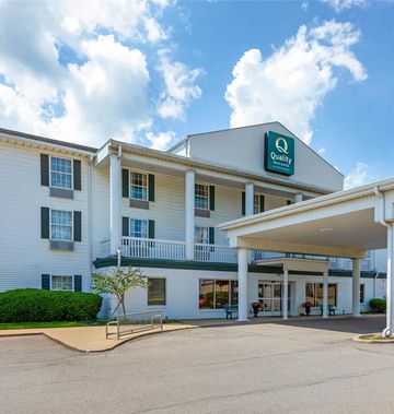 Quality Inn & Suites Bellville - Mansfield