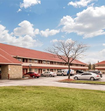 Econo Lodge Airport