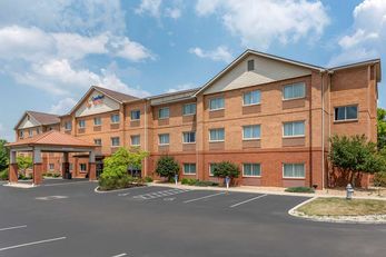 Comfort Suites