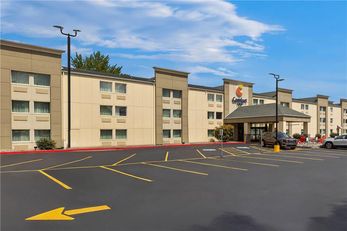 Comfort Inn Mayfield Heights