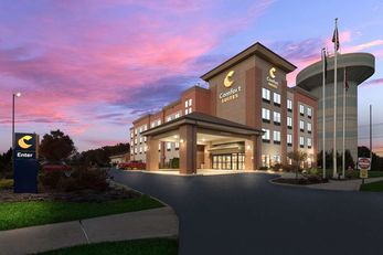 Comfort Suites East Broad at 270