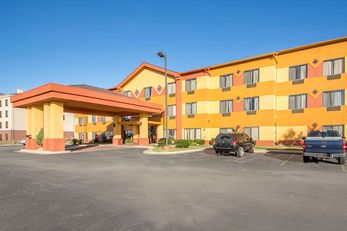 Quality Inn & Suites Pryor