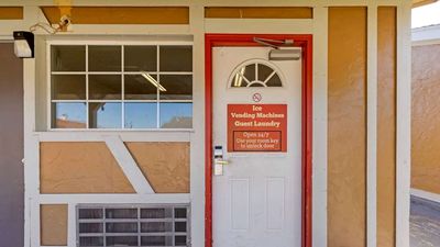 Econo Lodge Pryor