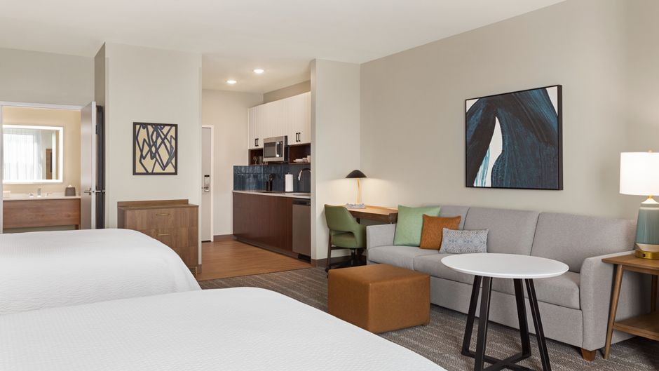 Staybridge Suites Aurora East Room