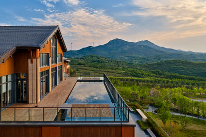 Secan Hotel Qingdao, Curio Collection by