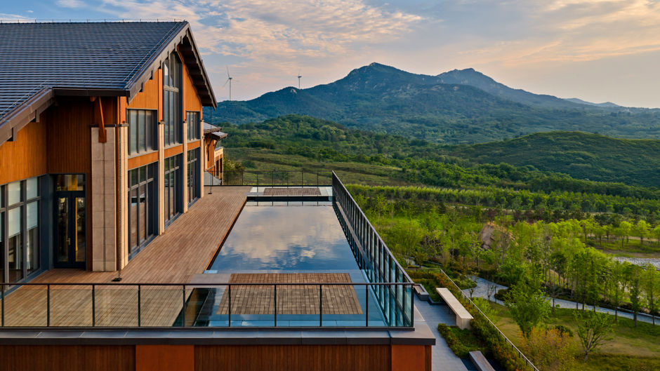 Secan Hotel Qingdao, Curio Collection by Exterior
