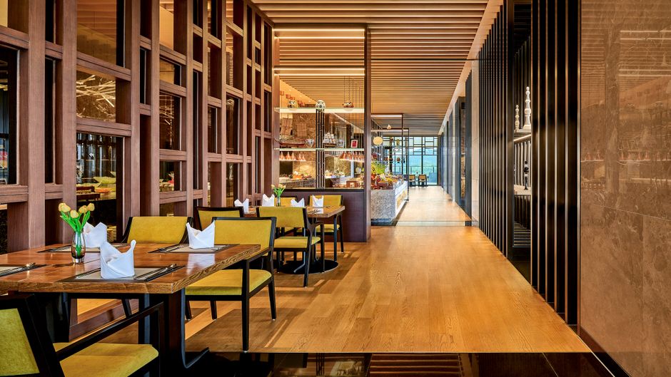 Secan Hotel Qingdao, Curio Collection by Restaurant